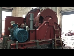 Deniz güvertesinde çekici vinç